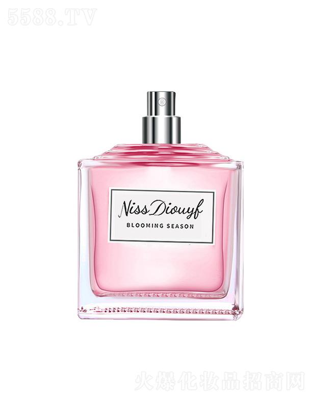 �㽭��ܽ�㻯�yƷ���޹�˾�����đ���Ԋ(sh��)������С��Ůʿ��ˮ