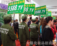 �Gɫ�ĺ������g���ĕ�(hu��)��(ch��ng)