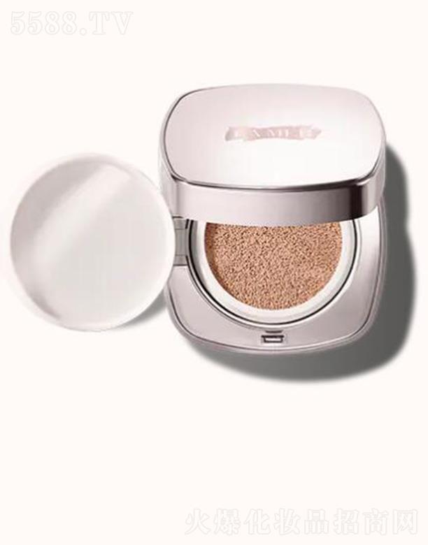 ���{֮�i�̹⟨׃��|�۵�Һ12̖��Ȼɫ�ʬF(xi��n)�־þ��y��