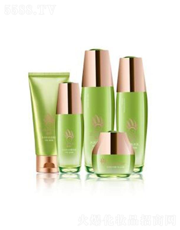 �V�ݚW��ɯ ֲ��ˮ���a(b��)ˮϵ�нM��