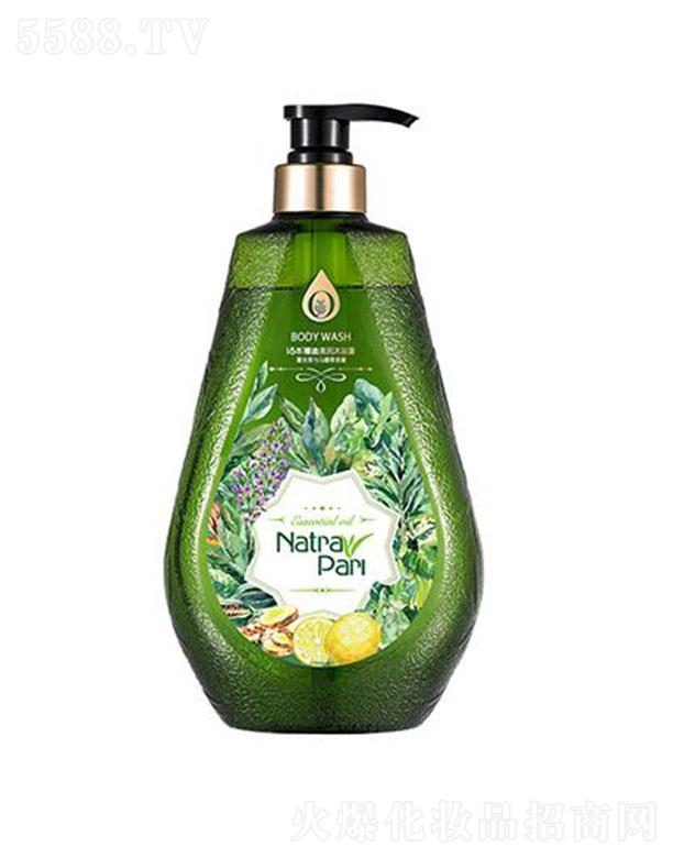 18����ԡ¶-�坙 1L ������һƬ���¾G�������