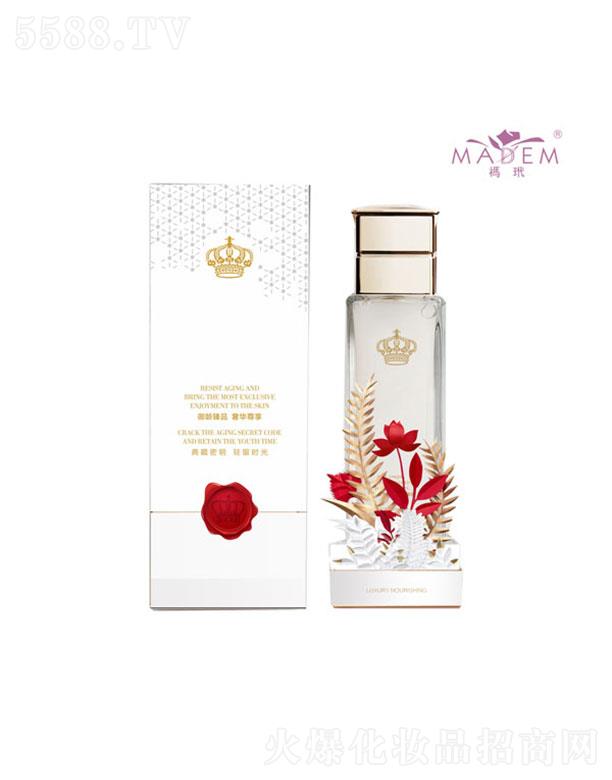 �M��߶˼Ҿӣ�����ϩС��ƿ���AҺ��