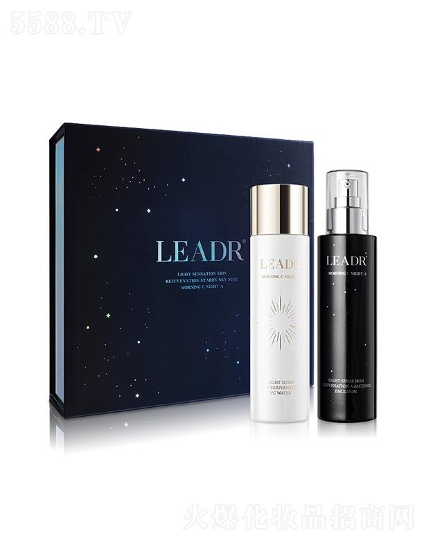 LEADRŮ��֮����П��w�ǿ����b ��ˬ���Aˮ���A��