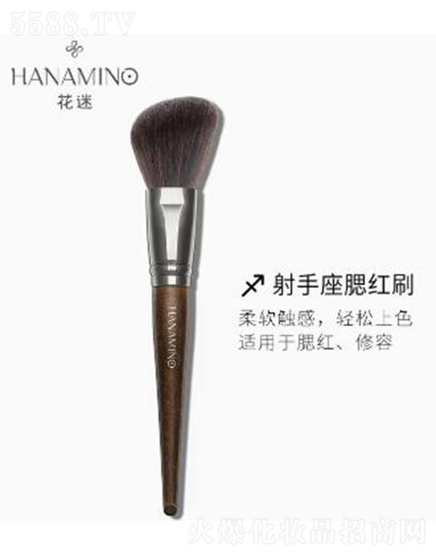 �������������tˢ