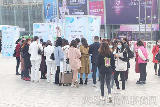 ����ʢ�����س��������44�óɶ����I(y��)���[��ʢ���_Ļ