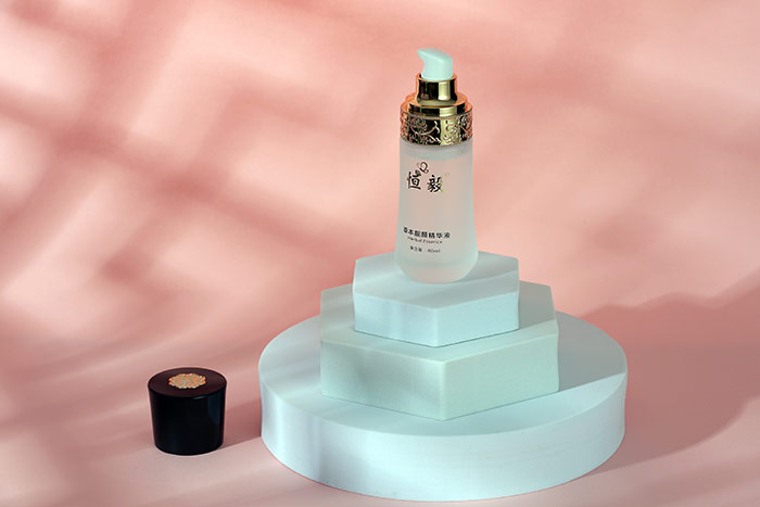 草本靚顏精華液 草本靚顏精華液