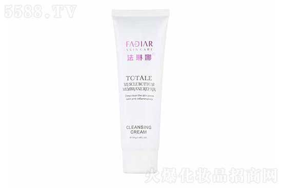 法琳娜臻顏?zhàn)虧櫭兰≡? alt=