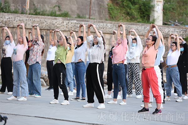 Ʒζɽˮ�����������ƾ��Ļ���