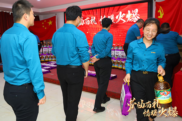 �ڄ��жY����ů�𱬣��𱬾W(w��ng)��T��������һ�ڄӹ�(ji��)����