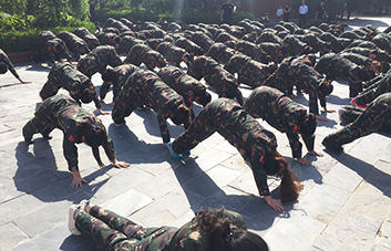 ���P�Α��P��ȫ�w�ˆT�鷸�e�W�T�I����