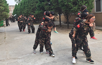 ������Σ�������;�ж�ô�Ķ����D�U���Ҷ����v�������¸�ǰ����