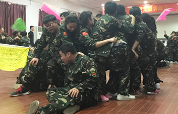 ��Խ��������Խ���ң��Գ֕�����ϣ�����F�Y������������