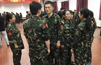 ���ڰl(f��)�F(xi��n)��߅������������߆݌��e�˵�ٝ��