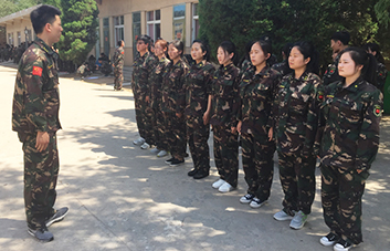 �I�����ǈF꠵ĺ�����һ��һ�ж��Ǳ��ʣ�