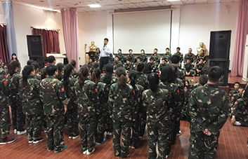 �I�����ǈF꠵ĺ�����һ��һ�ж��Ǳ�����