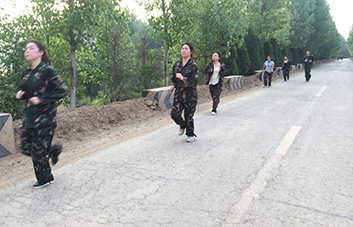 ���˵������ٴ�Ҳ��С���F꠵�������СҲ�Ǵ���